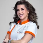 Alicia Machado Revela el Secreto Venezolano para Partir un Coco