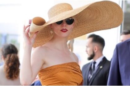 ¡Deslumbrante en Cannes! Anya Taylor-Joy Brilla al Estilo Hollywoodense