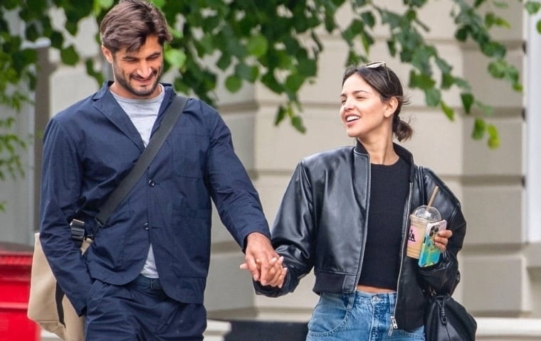 Eiza González y su nuevo amor: romántico paseo por Londres