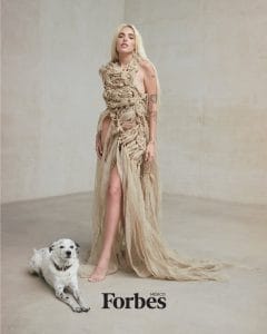 Elena Rose Brilla en la portada de Forbes México