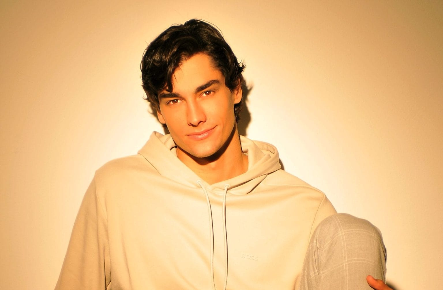 José María irrumpe en la escena musical con “Salte de mi cabeza”