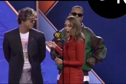 Rawayana y Akapellah triunfan en los Latin Grammy 2025