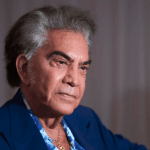 José Luis “El Puma” Rodríguez, obligado a bajarse de un avión