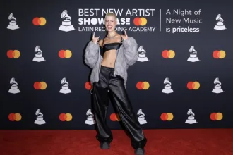 Annasofia cautiva el ﻿“Best New Artist Showcase” de los Latin Grammy ® 2025