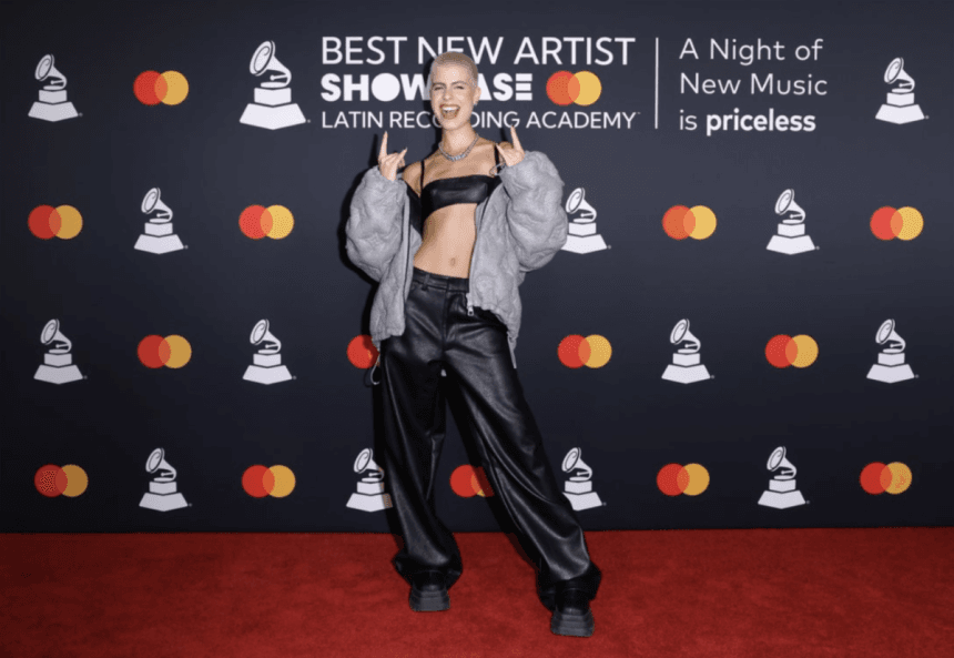 Annasofia cautiva el ﻿“Best New Artist Showcase” de los Latin Grammy ® 2025
